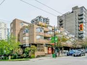 400 1 ROBSON STREET, Vancouver, BC V6G 1C1 Condo For...