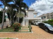 400 Área Útil Casa de Condomínio Alugar, 5 Dormitórios...