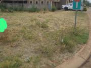 400 m² Land available in The Orchards