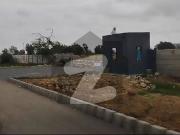 400 sq yard west open park facing transfer plot in block...