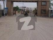 400 sqyrds residential plot available in good location