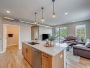 400 SW 7th St Unit 201, Des Moines, IA 50309