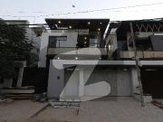 400 Yards Luxurious 5 Bedroom Banglow with Basement &...