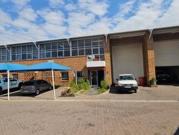 400sqm warehouse to let in corporate.