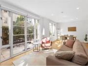 40/190 Albert Street, EAST MELBOURNE Apartment for rent...