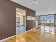 403 Queen Alexandra Way SE, Calgary, AB T2J 3P3 House...