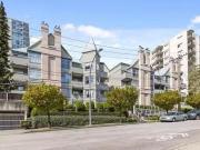 406 509 Carnarvon Street, New Westminster, BC, V3L 5S4...