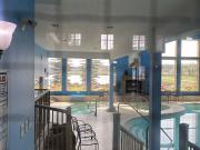 40+ Building Cozy Top Floor Condo, Many amenities