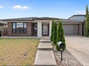 40 Granholm Grove, Harkness VIC 3337
