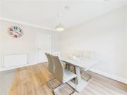 40 Hallwell Road, Adamstown, Lucan, Dublin RE/MAX... 40 Hallwell Road, Adamstown, Lucan, Dublin RE/MAX...