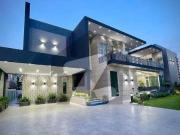 40 Marla Elegant And Fully Maintained Super Hot Located...