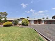 40 Saint Ronans Court, Sunbury, VIC 3429