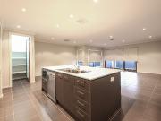 40 Tall Trees Drive Glenmore Park, NSW 2745
