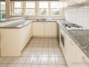 4/10 Wyuna Avenue, Hawthorn