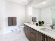 411 1 TATLOW AVENUE, North Vancouver, BC V7P 2Z8 Condo...