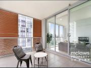 Modern Apartment with Separate Study in the Heart of...