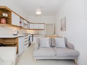 4127L Causewayside, Edinburgh, EH9 1PH