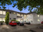 4/1529 Malvern Road, Glen Iris VIC 3146 Apartment For...
