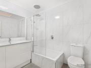 4/16 Coyne Street, Sherwood, QLD 4075 Townhouse for Rent...