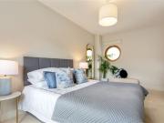 41 Symphony House, Adelaide Road, South City Centre,...