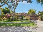 4201 Meadow Hill Dr, Tampa, FL 33618