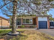 4206 Bloor Street West Toronto ON M9C 1Z4 1 Bedroom...