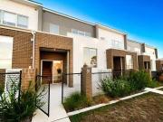 42/1 Arthur Blakeley Way, Coombs, ACT 2611