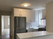 421 Westmoreland Avenue North UPPER Toronto ON M6H 3A6 2...