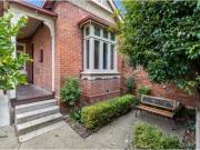 424 Wilson Street, ALBURY House for rent Listed by Kayla...