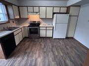 425 E Monroe Ave, Hartford, WI 53027