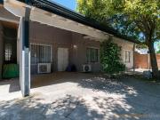 426 entre 138 y 139 El Rincon Dos casa en block en VENTA