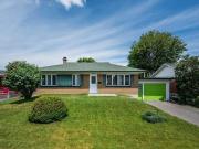 427 Rue Lebeau, Saint Jean Sur Richelieu, QC, J3B 1K9...