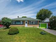427 Rue Lebeau, Saint Jean Sur Richelieu, QC, J3B 1K9...