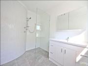 4/27 Second Avenue, Broadbeach $875 per week
