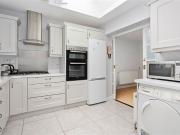 42 Dara Court, Celbridge, County Kildare TEAM LORRAINE...