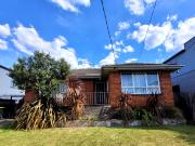 42 Davis Street, Burwood East, VIC 3151 House for Rent...