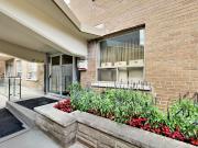 42 Glen Elm Avenue 1 Bedroom Apartment for Rent at 42...