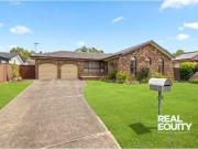 42 Lavington Avenue, Chipping Norton House for rent...