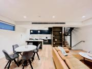 42 Salisbury Ln, Sydney