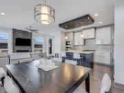 434 30 Avenue NW Calgary, AB T2M 2N4