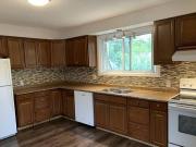 434 Osborne St 2 Hamilton ON L8H 6S9 3 Bedroom Apartment...