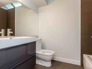 43646435 1672 Arbutus Street