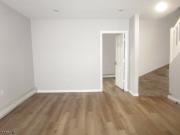 437 4 Th Ave # 4