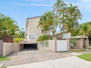 4/37 Peninsular Drive, Surfers Paradise QLD 4217 House...