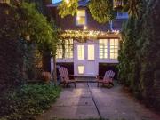 438 Christie Street 21597 Toronto ON M6G 3C6 3 Bedroom...
