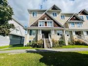 438 Hillsboro Private