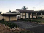 3 BEDROOM HOME WITH LOADS OF SPACE MOVE IN FOR CHRISTMAS