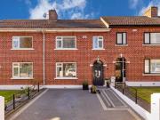 43 Mount Prospect Park, Clontarf, Dublin 3, D03FN53 is...