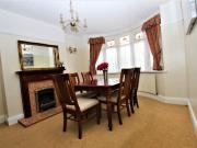 43 Russell Drive, Wollaton