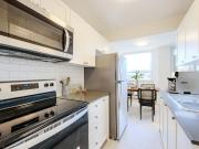 440 Eglinton